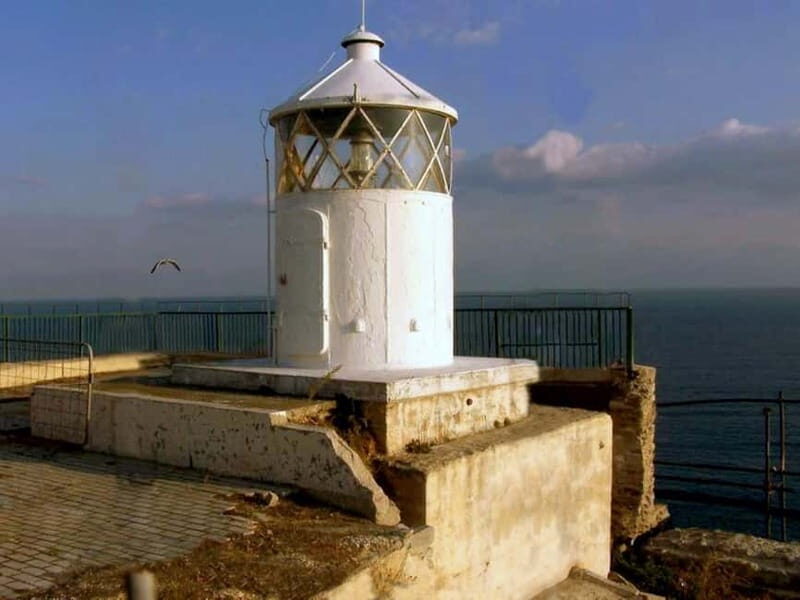Kavala: City Grand Tour by Eco Friendly Tuk Tuk - Kamares Aqueduct to Kapnergatis Square: Water, Power, and the Tobacco Boom