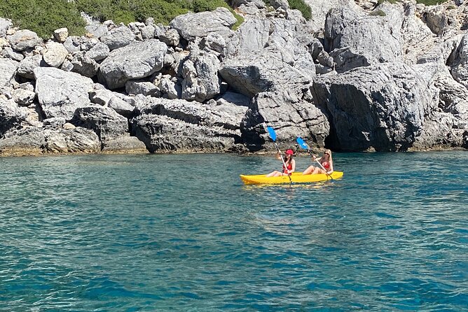 Kayaking - Why the caves make the short trip worthwhile