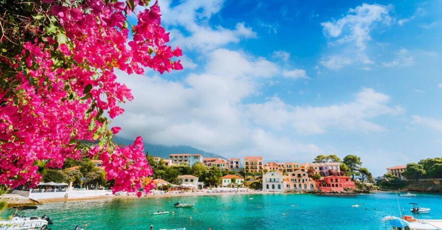 Kefalonia: Assos and Fiscardo Island Day Tour - Fiskardo: Lunch, Shopping, and the Harbor-Walk Feel of Kefalonia