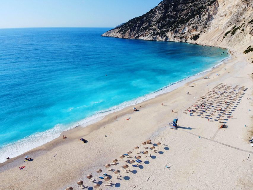 Kefalonia: Assos & Fiscardo with swimming at Myrtos Beach - Assos rewards a slower hour and a half