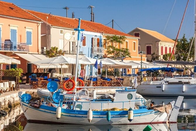 Kefalonia Highlights - Bus & Cruise, Assos & Lunch in Fiscardo - Assos and its short village walk