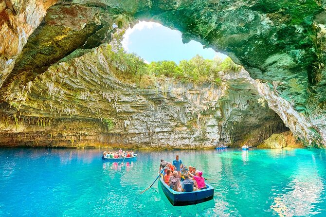 Kefalonia Highlights - Bus & Cruise, Assos & Lunch in Fiscardo - Melissani Cave and its blue underground water