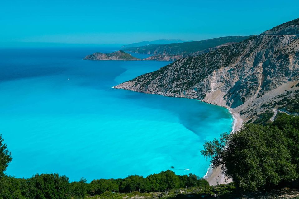 Kefalonia Highlights Robola Winery, Melissani & Fiscardo - Robola Winery and Agios Gerasimos