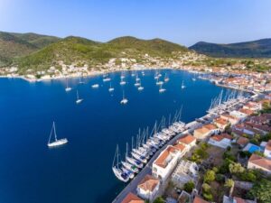 Kefalonia: Ithaca Cruise from Poros Port with Swim Stops - Vathi, Ithaca’s Capital: Alleys and Coffee Time