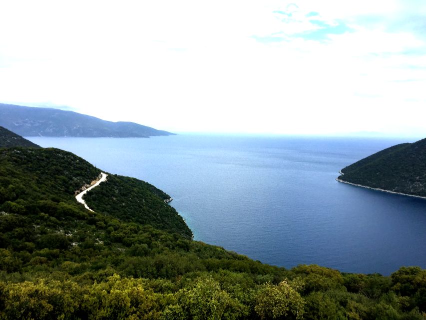 Kefalonia: Melissani Lake and Antisamos Beach Private Tour - Practical details that can make the outing better