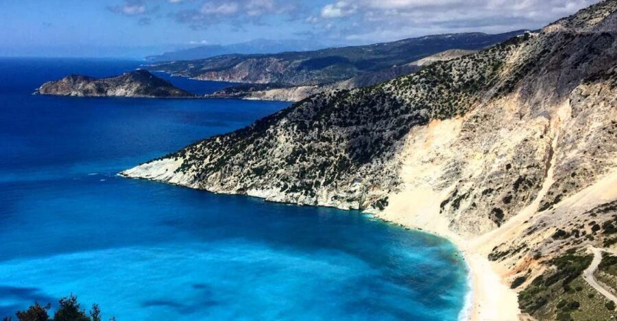 Kefalonia: Melissani Lake, Drogarati Cave, & Myrtos Day Trip - Myrtos Beach: the 2.25-hour swim stop you’ll thank yourself for