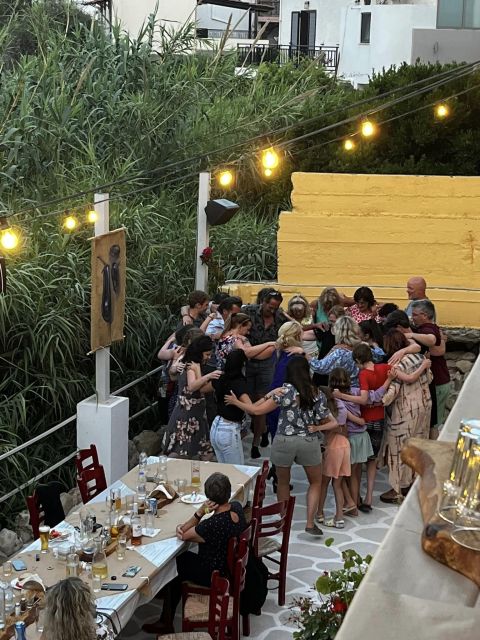 Kissamos: Greek Night with Buffet Dinner and Plate Smashing - A Greek night on Kissamos’s old cobblestone road