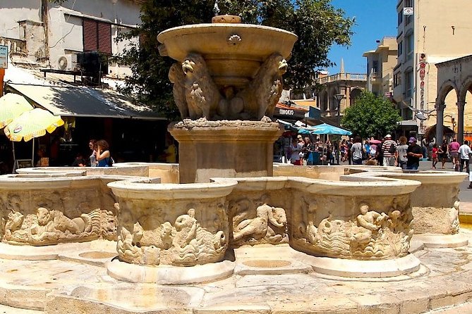 KNOSSOS & HERAKLION CRETE, day professional guided coach tour - The $51.20 price: good value with several add-ons