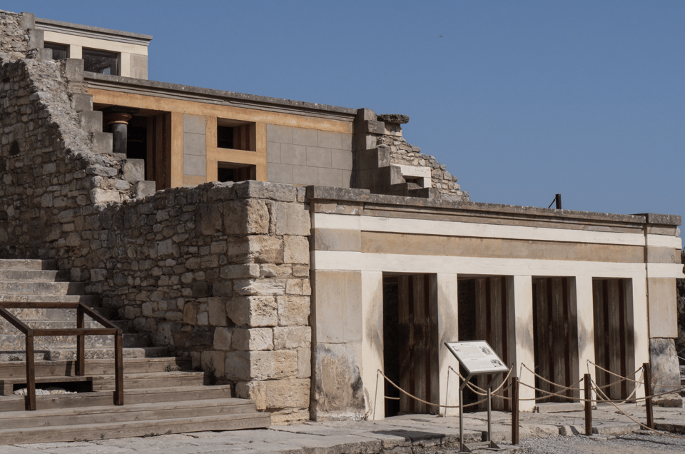 Knossos: Knossos Private Guided Tour - Meeting Your Guide at the Palace Entrance