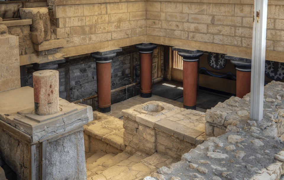 Knossos: Knossos Private Guided Tour - Myths, Minos, the Labyrinth, and the Minotaur