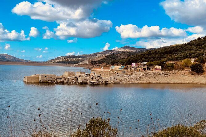Knossos & Lasithi Plateau: Zeus Cave,Villages, Olive Oil Tour - Lassithi Plateau: windmill history, Zeus-area mythology, and mountain views
