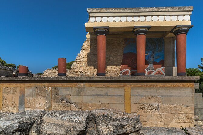 Knossos Palace and Arch. Museum of Heraklion Tour - Who should book this Knossos + Museum tour