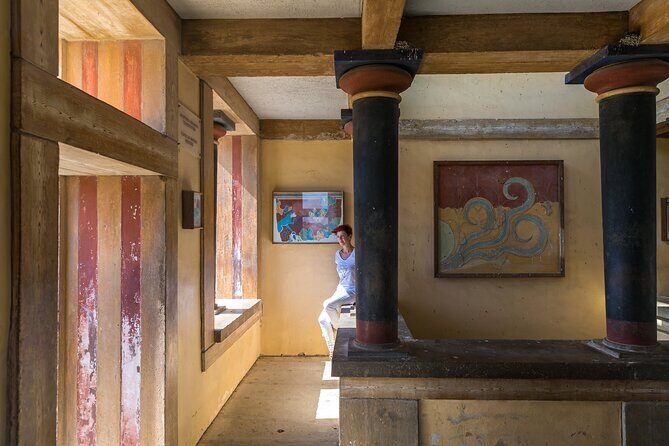 Knossos Palace and Arch. Museum of Heraklion Tour - Heraklion Archaeological Museum at 1:30pm: the payoff after Knossos