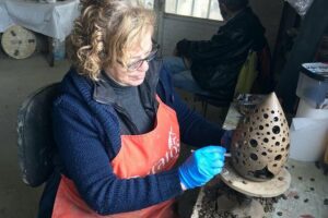 Knossos Palace and Pottery experience (Luxury Adventure) - Hotel pickup and small-group pace (max 8) you can rely on