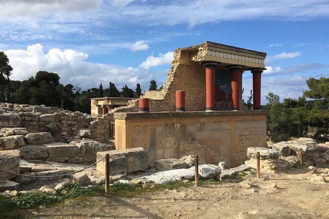 Knossos Palace Exclusive Tour (small group) - Skip-the-line entry: fast access, but timing matters