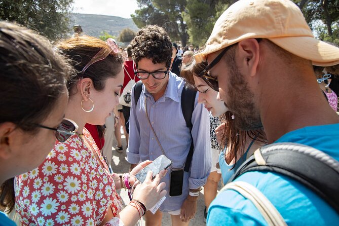 Knossos Palace Self-Guided Treasure Hunt & Tour - Turning Knossos into a two-hour mission
