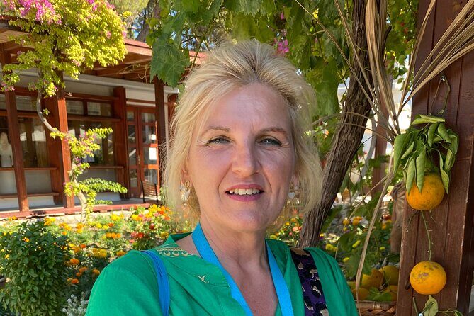 Knossos Palace Skip-the-Line Ticket (Shared Tour Group) - Getting There: Easy from Heraklion, Tough from Chania