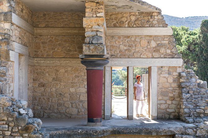 Knossos Palace Tour with Transfer & Skip-the-Line Entry Ticket - Skip-the-line, but respect the time slot (e-ticket rules are strict)