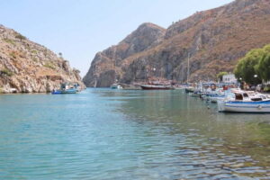 Kos : 3-Island Wooden Ship Cruise w/ Lunch on Captain Hook - Dolphin Watching Off Kos: Where the Cruise Turns Into the Main Event
