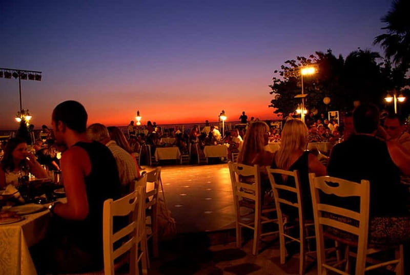 Kos: Greek Dinner with Music, Dancing, and Unlimited Wine - The Menu: Meze Starters, Stuffed Pastries, and Wood-Oven Mains