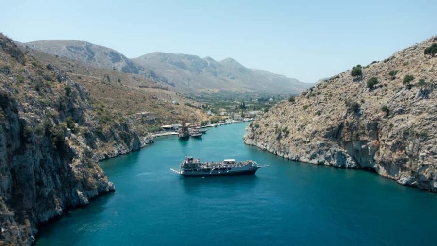 Kos Pearl 3 Island: Lounge in Luxury on the Aegean Waves - Kos Pearl cruise basics: what you’re really paying for