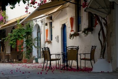 Kos Scavenger Hunt and Highlights Self Guided Audio Tour - Eleftherias Square and the modern town