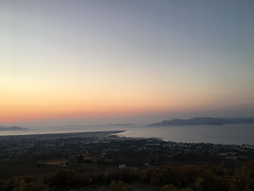 Kos: Sunset safari with driver and dinner - Who will enjoy this most?