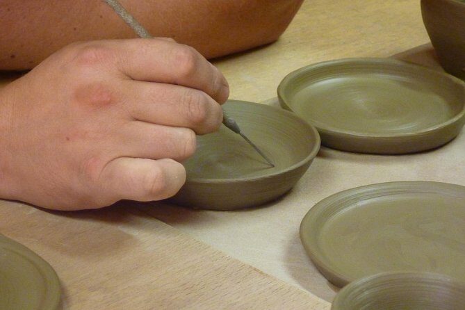 Koumoulia Ceramics / Ceramics courses - Your pottery timeline: drying, glazing, and the second baking reality