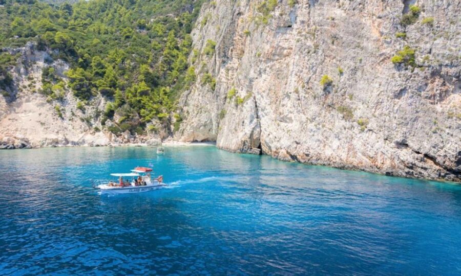 Laganas Zakynthos: Marathonissi, Keri Caves and Turtles Spot - Meeting point and boarding: what to do right away