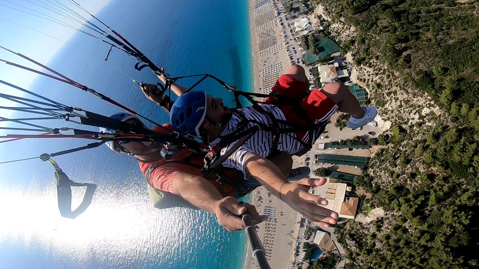 Lefkada paragliding tandem flighs/ Kathisma beach - Meeting at the Copla entrance