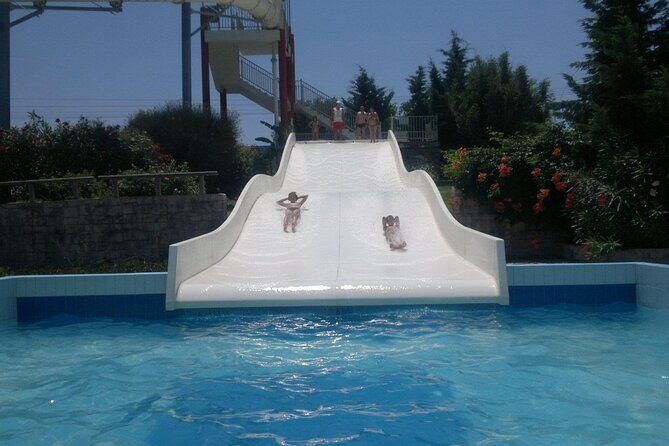 Lido Water Park Admission Ticket with Transfers - Food, lockers, and the small comforts that matter