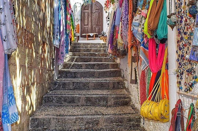 Lindos + 7 Springs by luxury bus (full day tour) - Stop 1: Lindos town and the Acropolis views