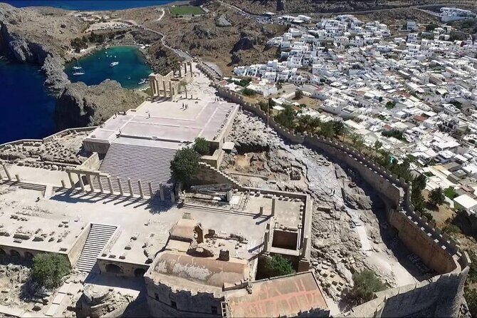 Lindos + 7 Springs by luxury bus (full day tour) - Bus comfort and group size: why the day feels manageable