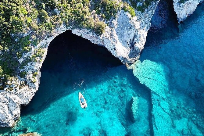 Luxury Private Cruise to Paxos, Antipaxos & Blue Caves with Lunch - Kanoni and Mouse Island set the scene