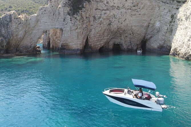 Luxury Speedboat Cruise to Shipwreck and Blue Caves - Stop 2: Navagio shipwreck beach in a tight 30 minutes