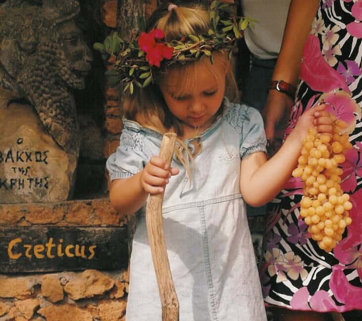 Lychnostatis Open Air Museum : Grape-Feast every Wednesday - Grape treading at the start: what you’ll do first