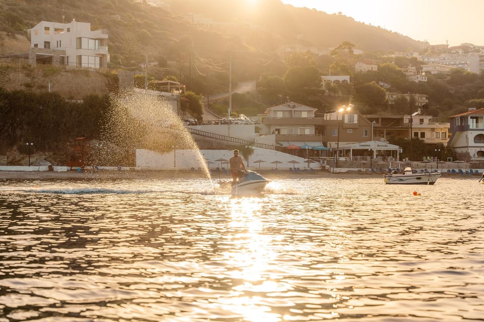Lygaria Beach: Jet Ski - Who will enjoy this most