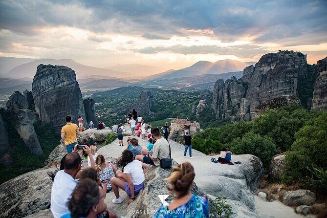 Majestic Sunset Meteora Tour with Local Guide - Badovas hermitages and secret caves: steep, scenic, and not for everyone