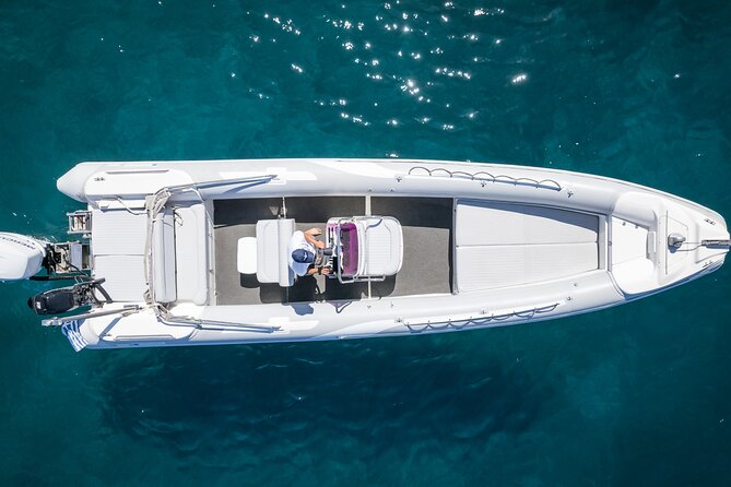 MARVEL SEAWEED 9.6m/32ft Private Boat Tour - Swimming and snorkeling at hard-to-reach spots