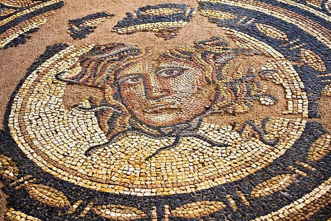 Mercedes Private Tour from Athens to Macedonia Meet Alexander the Great - Thessaloniki: your evening in northern Greece
