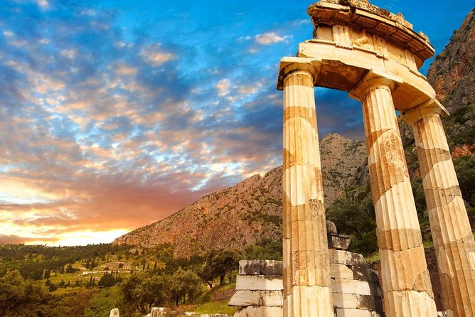 Mercedes Private Tour to Meteora, Delphi and Thermopylae - Key points to know before booking