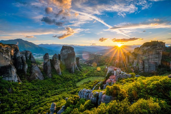 Mercedes Private Tour to Meteora, Delphi and Thermopylae - Why this Athens day trip works