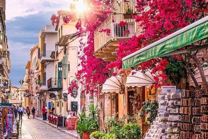 Mercedes Private Tour to Mycenae, Nafplio, Epidaurus Theater - Mycenae: entering the world of Agamemnon
