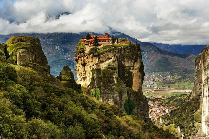 Meteora and Thermopylae Private Tour from Athens - The four-and-a-half-hour drive from Athens