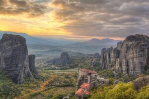 Meteora Experience: Private Day Trip from Thessaloniki - Varlaam Monastery: frescos, the old pully net, and a new museum option