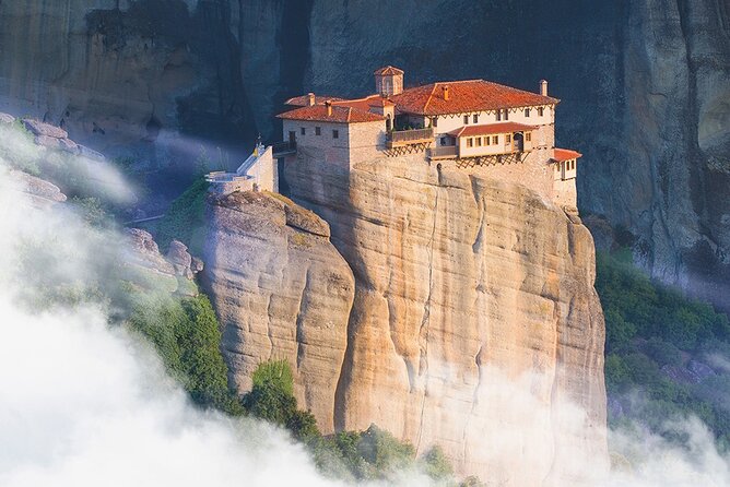 Meteora Full-Day Trip with Guide on Luxury Bus From Athens - Why Meteora is worth a very long day from Athens