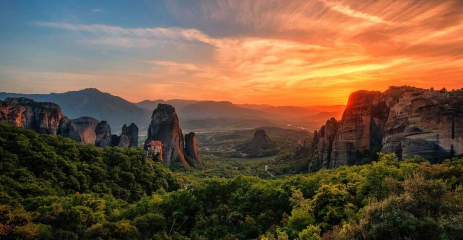 Meteora: Guided Sunset Tour with Monasteries & Caves Visit - Should you book this Meteora sunset tour?