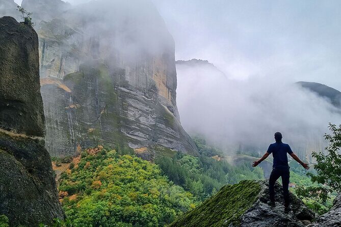Meteora: Hermit Caves Sunset Hiking Experience - What to wear and bring for this moderate hike