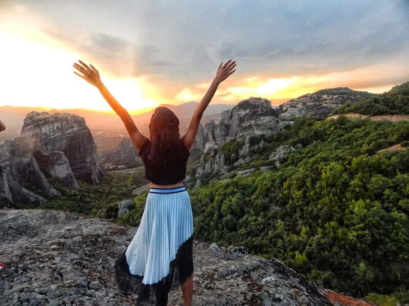 Meteora: Majestic Sunset Tour & Monasteries with Local Guide - Entry fees and dress code: the two things that can ruin your day