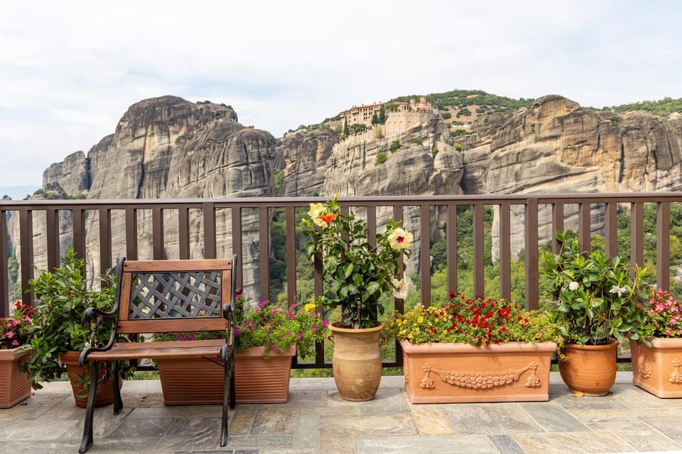 Meteora Monasteries "Byzantine Walks" From Thessaloniki - The spiritual story behind the stone